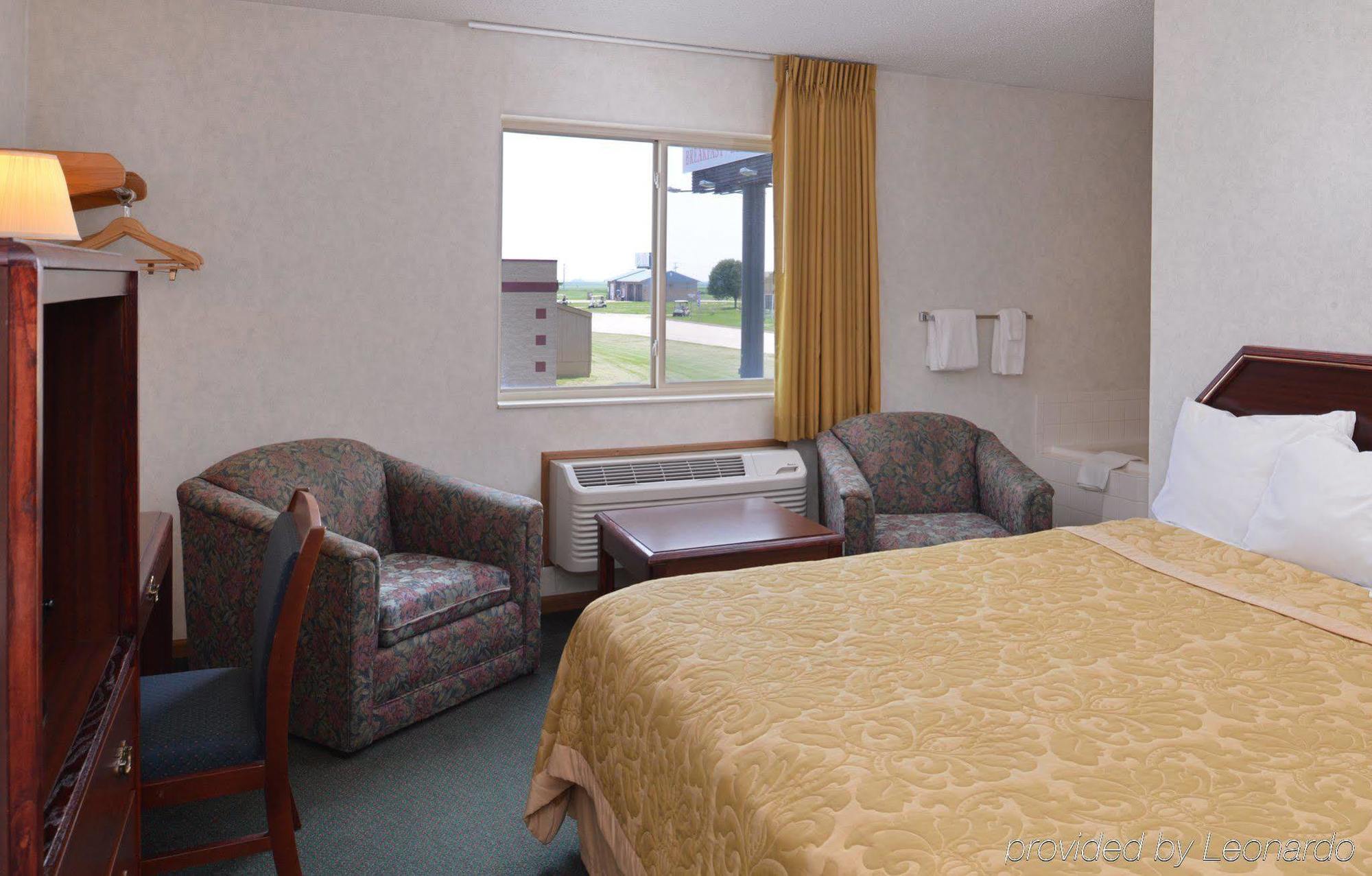 Americas Best Value Inn-Wenona Buitenkant foto